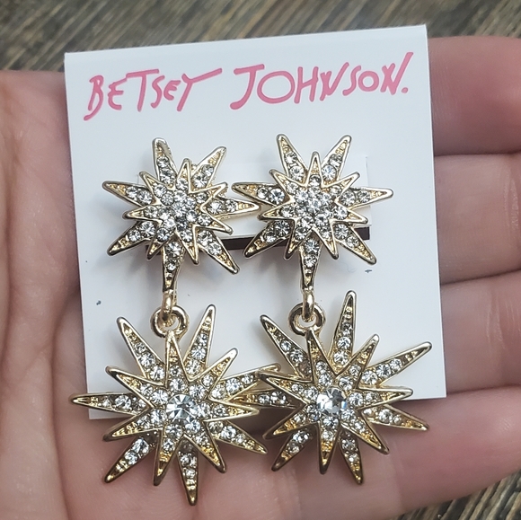Betsey Johnson Jewelry - Betsey Johnson Gold Plate Star Dangle Drop Earring